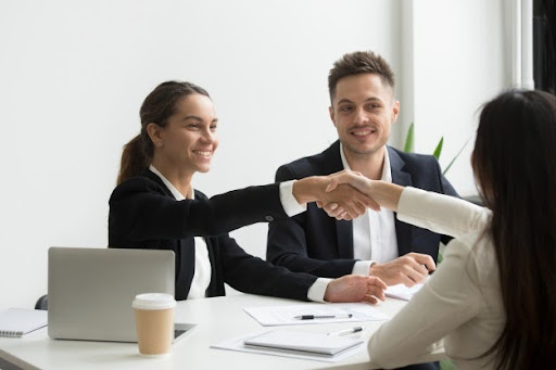 Trabaja con Nosotros 1 Como escoger la mejor empresa de desarrollo de software
